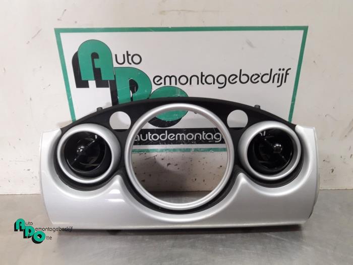 Grille aération tableau de bord d'un Mini Cooper, -, 3 mois de garantie, -, -