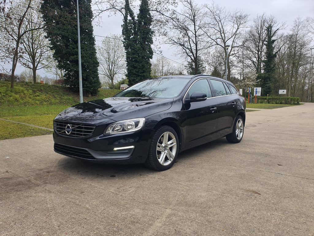 Volvo V60 2.0 D4 Bj.2015 Met 271.000 km. Euro 6 !!, Autos, Cuir, Achat, Euro 6, Entreprise