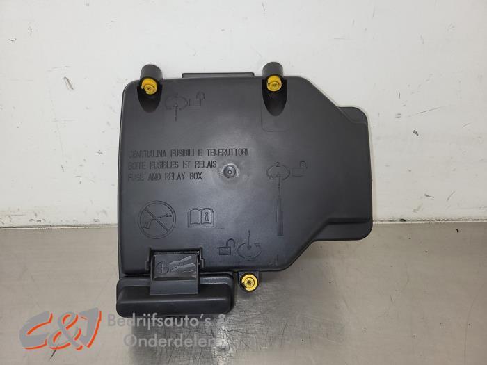 Boîte à fusibles d'un Peugeot Boxer, Autos : Pièces & Accessoires, Utilisé, -, Peugeot, -