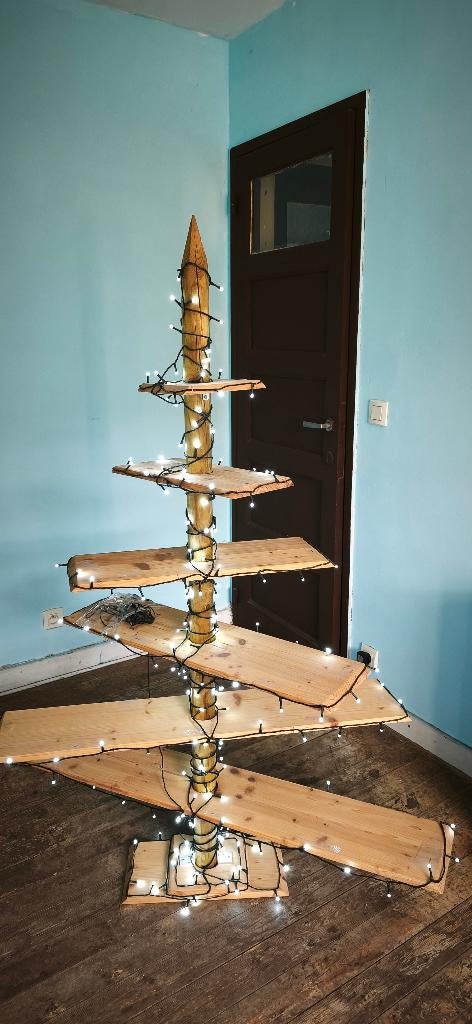 sapin en bois fait mains, Enlèvement, Comme neuf