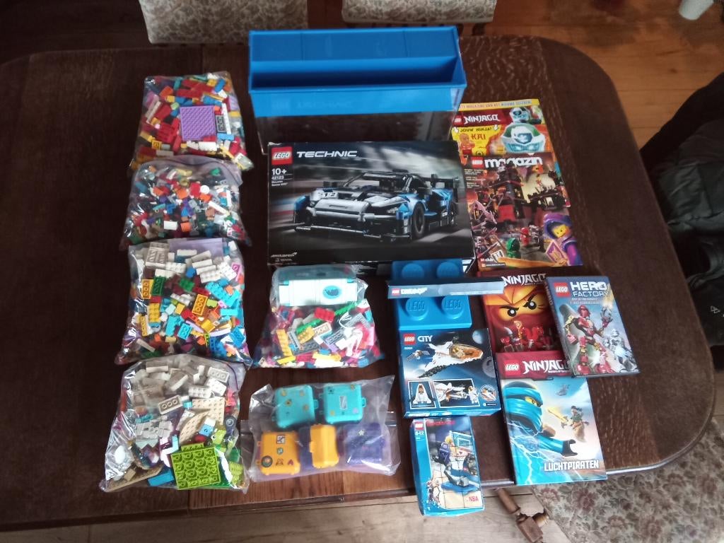 Lego blokken enzv bananendoos vol in goede staat., Kinderen en Baby's, Speelgoed | Duplo en Lego, Ophalen, Gebruikt, Lego, Losse stenen