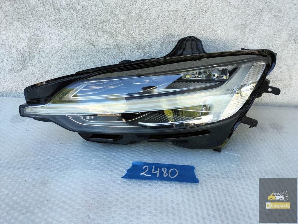 R13643, VOLVO S60 V60 PHARE ACTIF LED FULL GAUCHE 2480, Autos : Pièces & Accessoires, Éclairage, Volvo, Utilisé