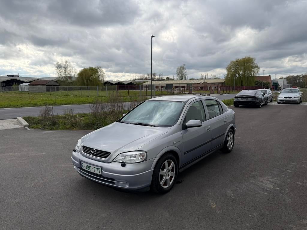 Opel Astra 1.8 Benzine! Automaat! 145000km! Airco! Gekeurd!, Autos, Argent ou Gris, Achat, Entreprise, 5 portes