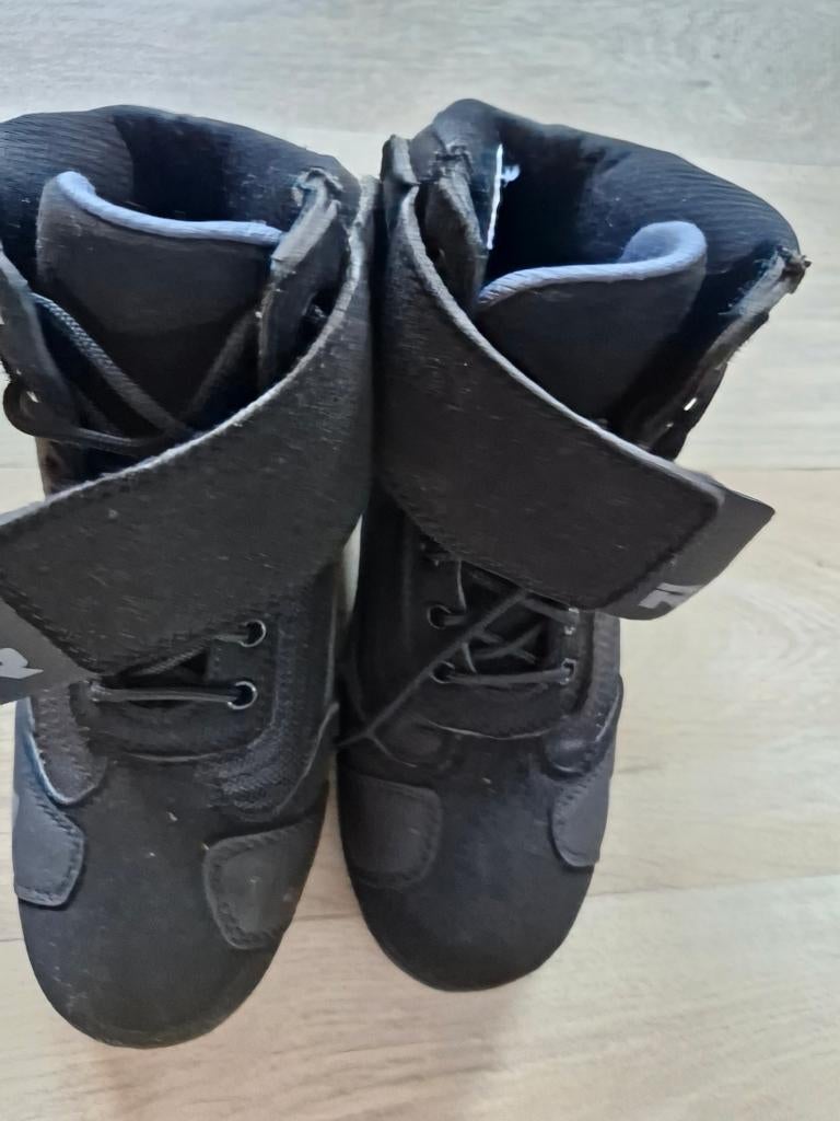 Vend botte moto pour femme, Motos, Vêtements | Vêtements de moto, Bottes, Femmes, Neuf, sans ticket, Enlèvement