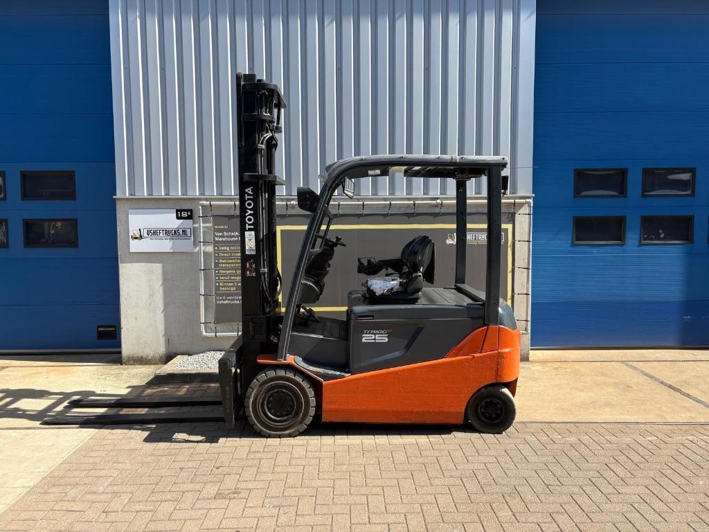 VS-22801 Elektrische heftruck Toyota 8FMBT25, Zakelijke goederen, Verzenden, Heftruck, Toyota., Elektrisch