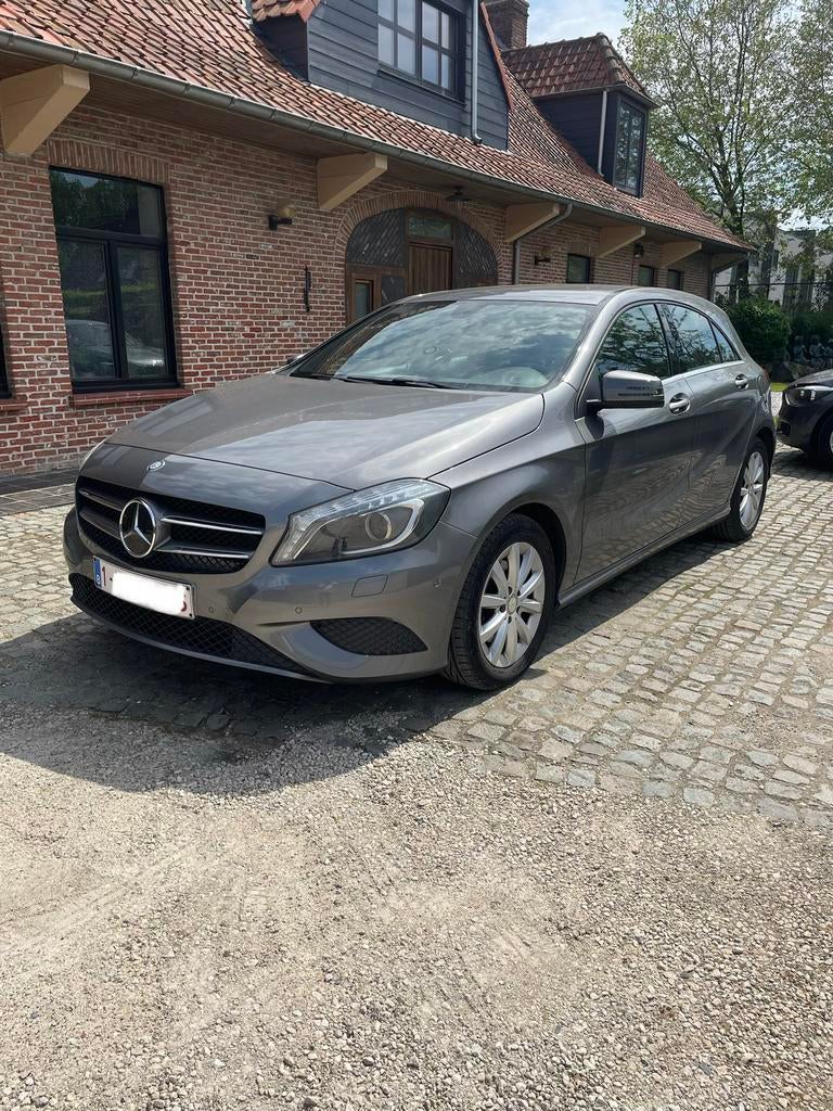 Mercedes A180, Autos, Mercedes-Benz, Particulier, Classe A, Air conditionné, Bluetooth, Verrouillage central, Cruise Control, Vitres électriques