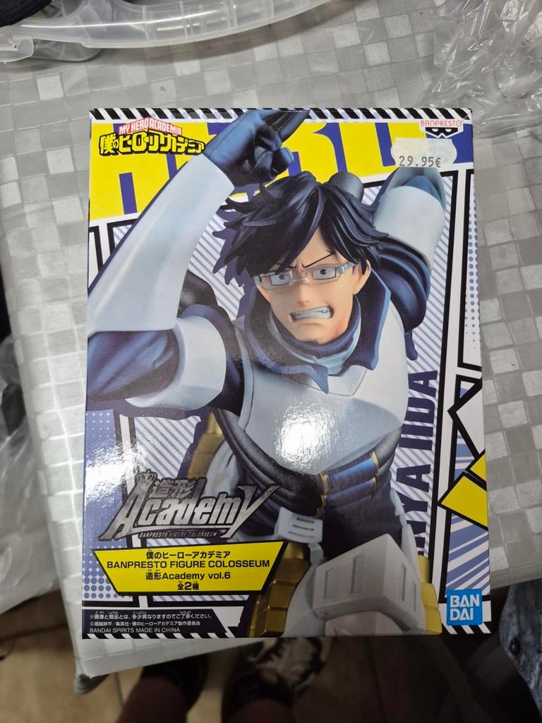 Figurine tenya my hero académia, Enlèvement