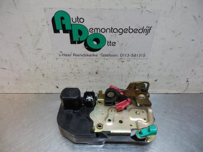 Serrure portière mécanique 4portes arrière droite d'un Je, Autos : Pièces & Accessoires, Jeep, -, Utilisé, -