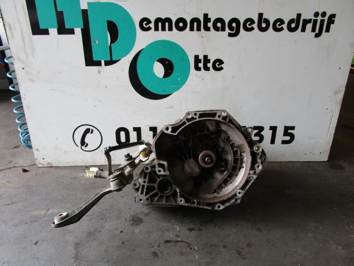 Versnellingsbak van een Opel Corsa (Corsa C 00-), Gebruikt, -, -, Opel