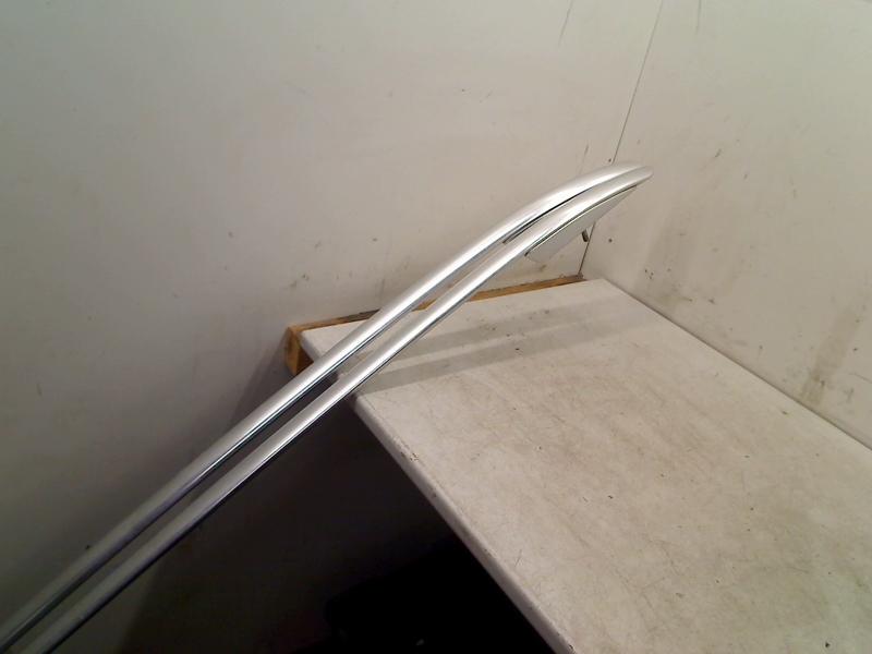 BARRES DE TOIT Volkswagen Touran (1T1 / T2) (1T0860034D), Autos : Pièces & Accessoires, Utilisé, De Bloemendaal 21 21
5221 EB  'S HERTOGENBOSCH, NL