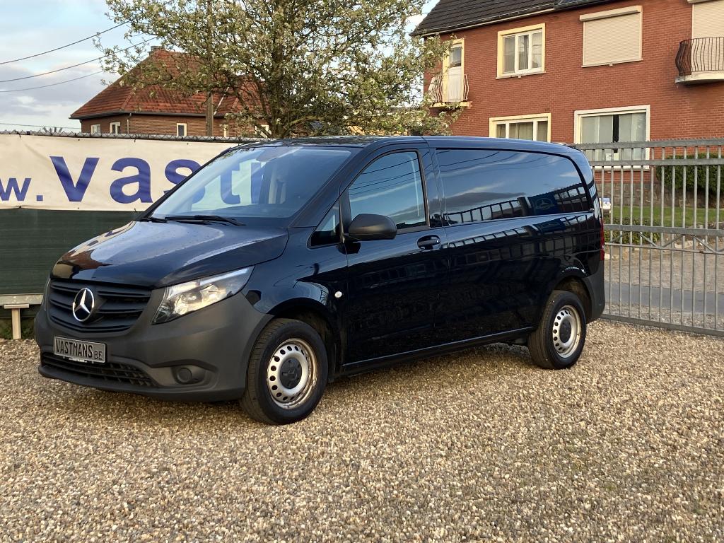 Mercedes-Benz Vito 114 25415€+BTW Automaat  Camera / A1 Kort, Auto's, Bestelwagens en Lichte vracht, 4 deurs, 4 cilinders, 2500 kg
