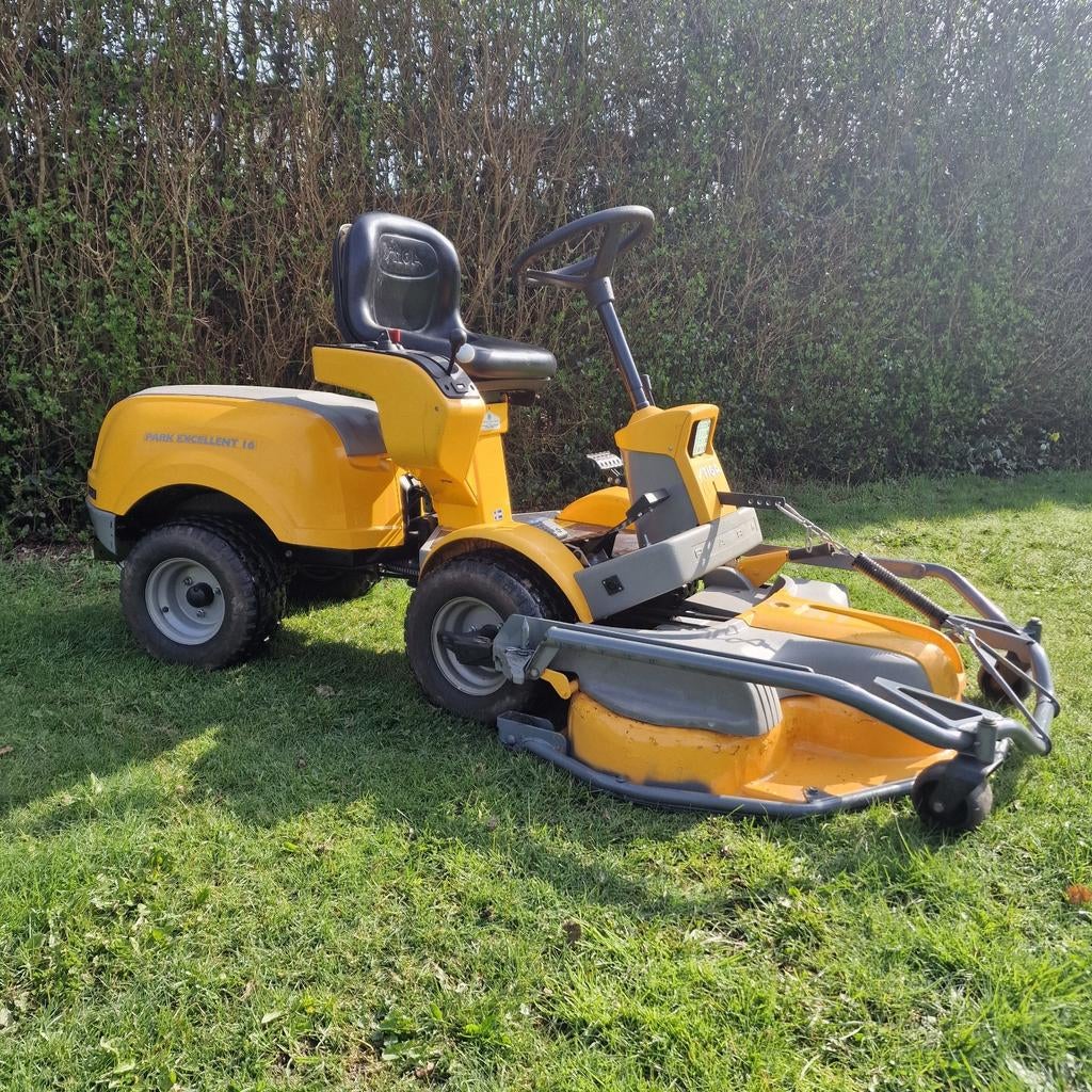 Diverse frontmaaier zitmaaiers mulchmaaiers vanaf. €1200,-, Tuin en Terras, Ophalen, Zo goed als nieuw, Husqvarna, Mulchfunctie