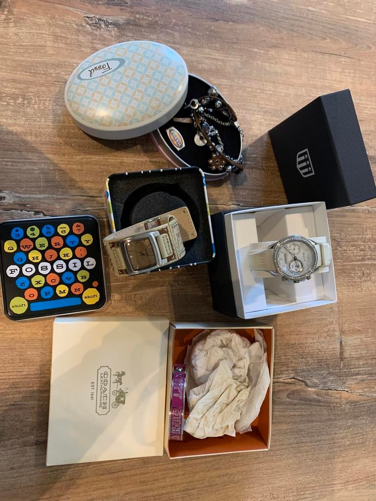 Ensemble : 2 montres - 2 bracelets, Enlèvement, Utilisé, Montre-bracelet, Fossil