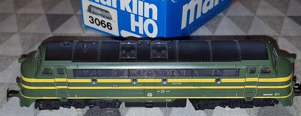 Märklin HO 3066 diesellocomotief NMBS, Locomotief, Ophalen of Verzenden, Zo goed als nieuw, Analoog