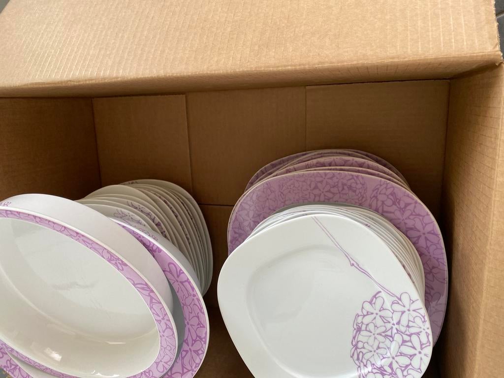 Borden, Enlèvement, Comme neuf, Assiettes(s)