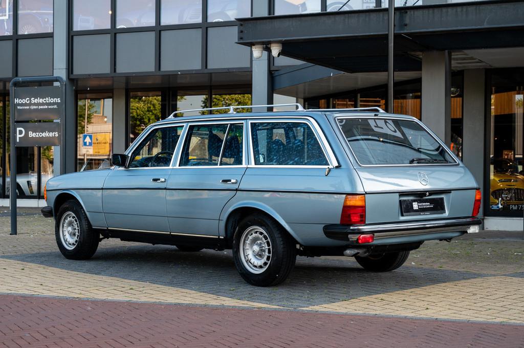 Mercedes-Benz 200-serie 280 TE (S123) (bj 1979, automaat), Auto's, Automaat, Stof, Zwart, Blauw