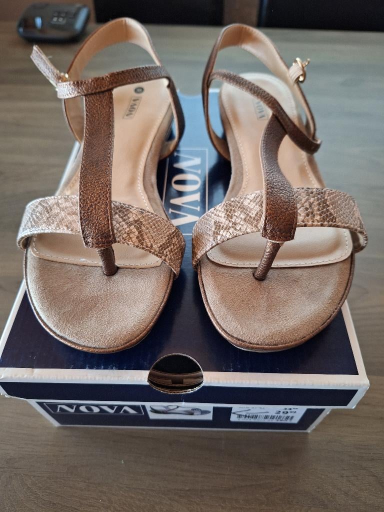 sandalen en blauwe schoenen 38, Ophalen, Blauw, Sandalen of Muiltjes, Zo goed als nieuw