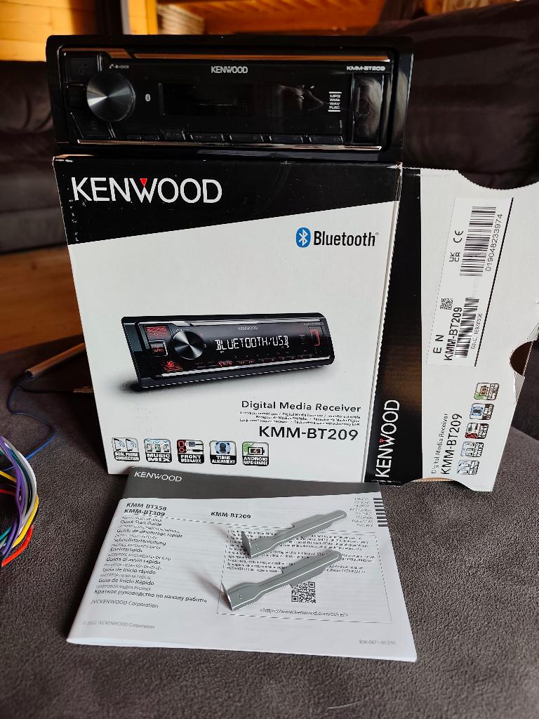 Kenwood KMT BT 209 autoradio, Ophalen of Verzenden, Zo goed als nieuw