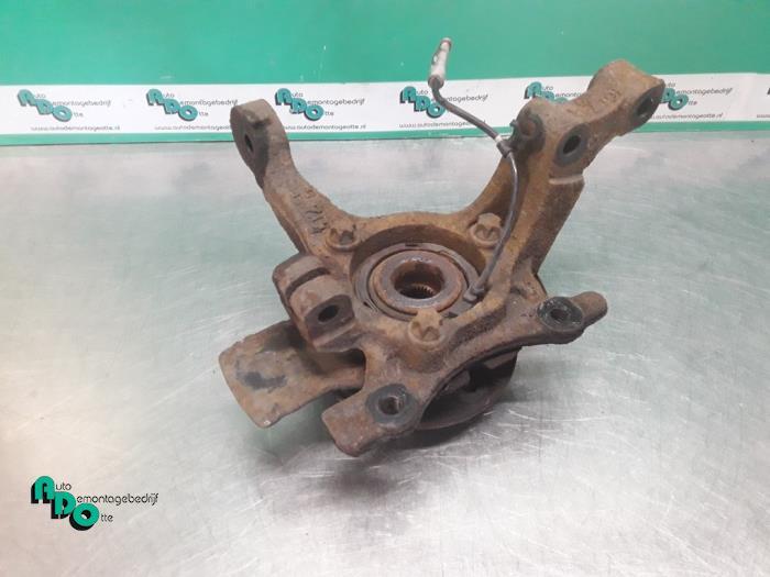 Fusee links-voor van een Opel Astra (Astra H 04-), Gebruikt, -, -, Opel
