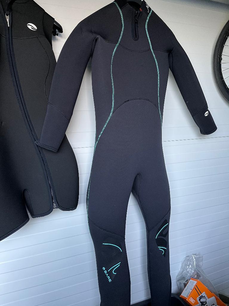 Duikpak 7 mm vrouwen Bare Nixie 8+, Watersport en Boten, Duiken, Zo goed als nieuw, Duikpak, Ophalen of Verzenden