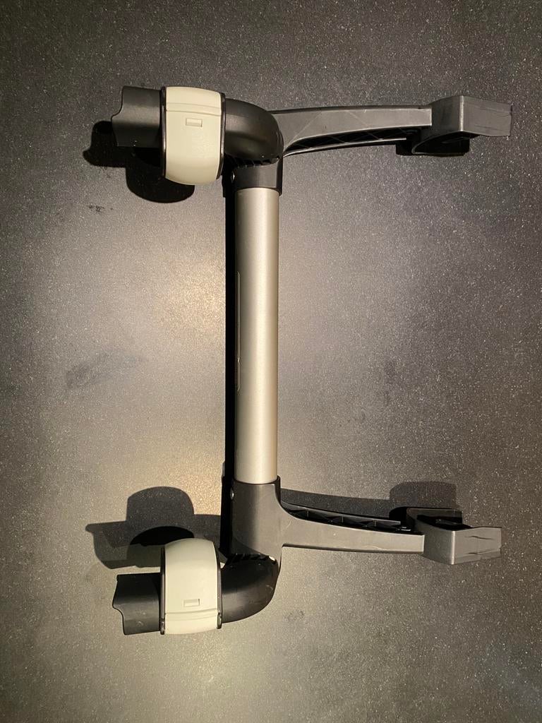 Bugaboo Donkey 2/3/5 Mono Autostoel Adapter Voor Maxi-Cosi, Ophalen, Zo goed als nieuw, Maxi-Cosi