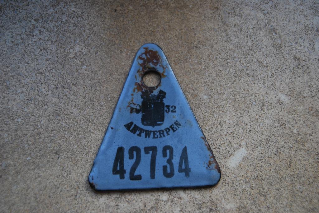ANCIENNE PLAQUE DE VELO EMAILLEE. ANTWERPEN 1932, Enlèvement ou Envoi