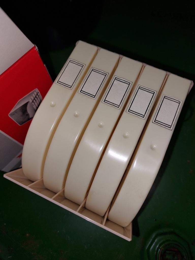 Boîtes vides pour ranger des bandes sonores de 10 à 11 cm, Enlèvement ou Envoi