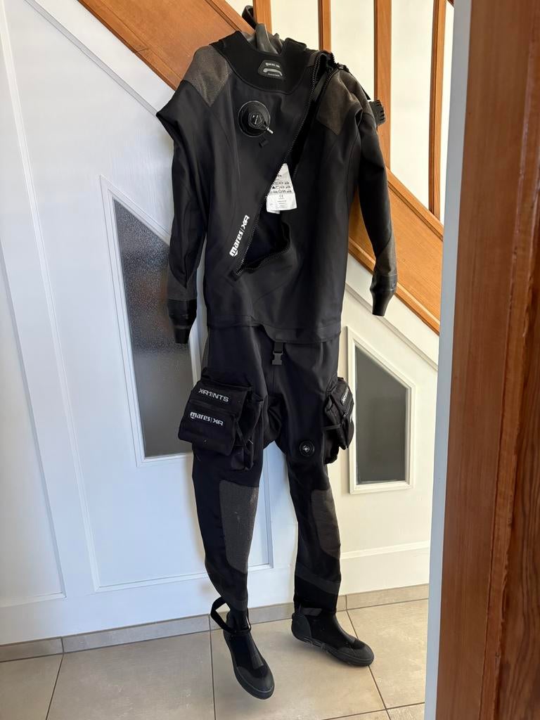 Mares XR1 NTS Trilaminé - purge « pipi », Sports nautiques & Bateaux, Plongée, Comme neuf, Combinaison de plongée, Enlèvement