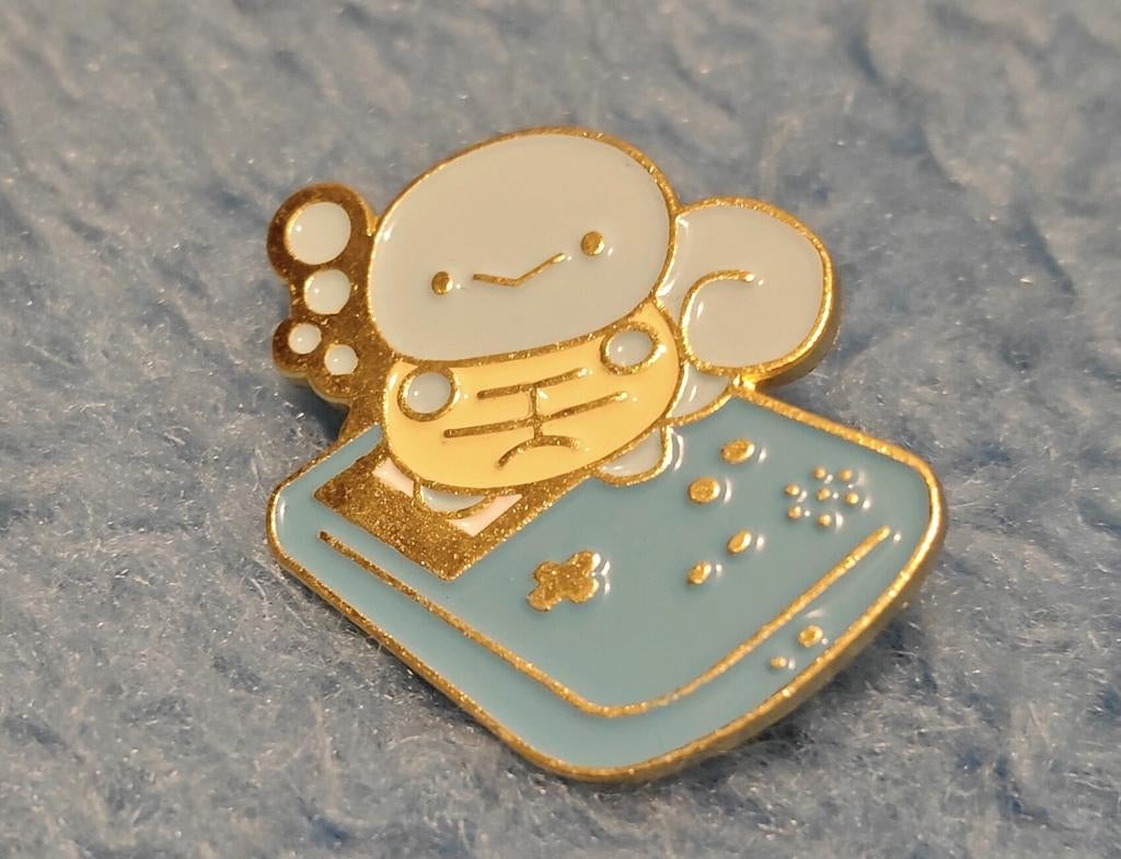 Pokémon Chibi Squirtle On Gameboy, Ophalen, Nieuw, Figuurtje, Speldje of Pin