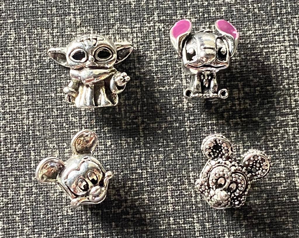 Bedels van Disney, NIEUW, 4 bedels of meer, Ophalen of Verzenden, Nieuw, Overige merken