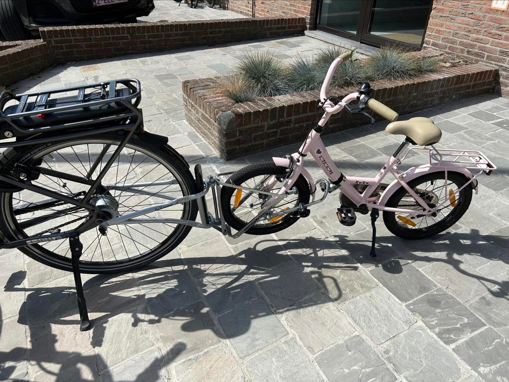 Follow me (vélos pas inclus), Enlèvement, Comme neuf