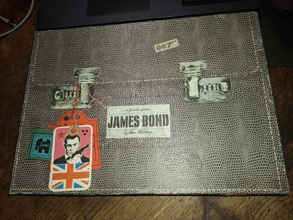 JAMES BOND VAN IAN FLEMING, Drie of vier spelers, Ophalen of Verzenden, Gebruikt, Djumbo