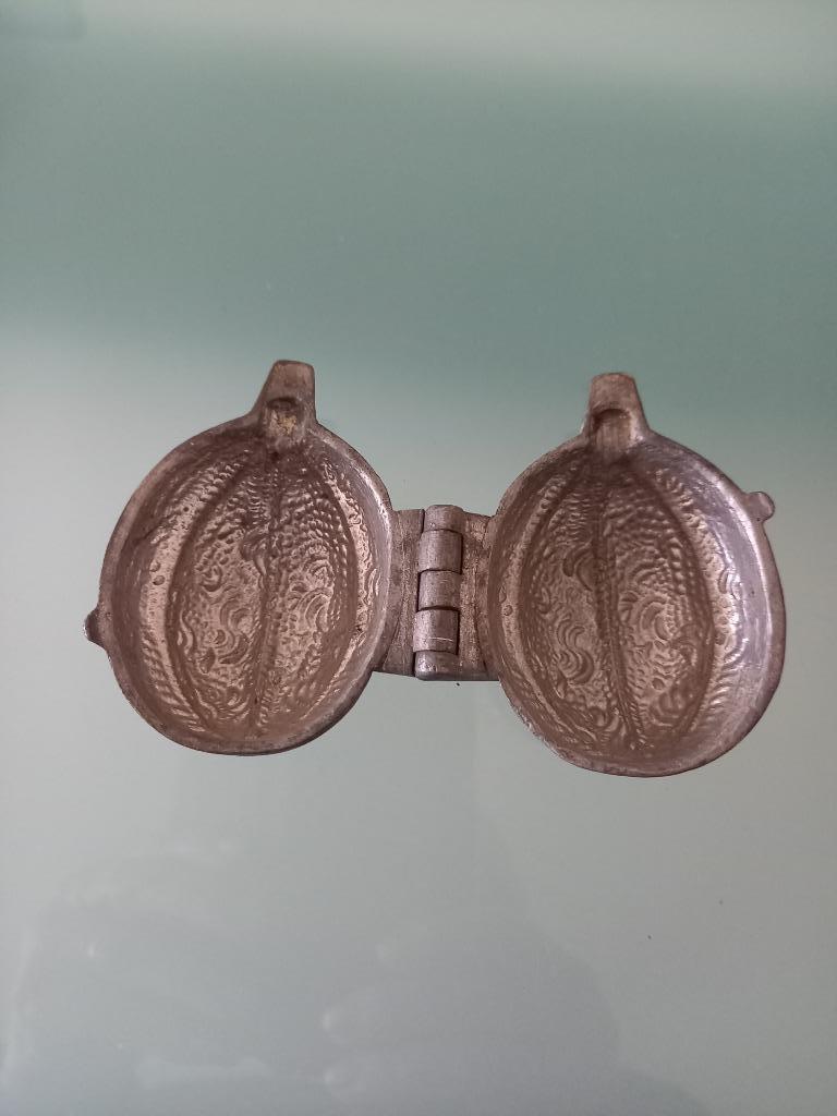 Moules à glaces, Enlèvement