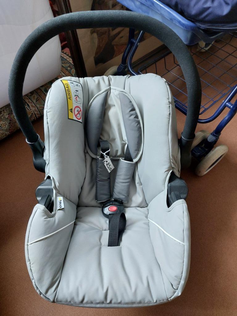 Maxicosi Hauck, Ophalen, Zo goed als nieuw, Draagzak