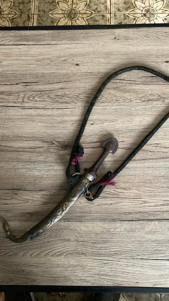 Dague ancienne, Enlèvement