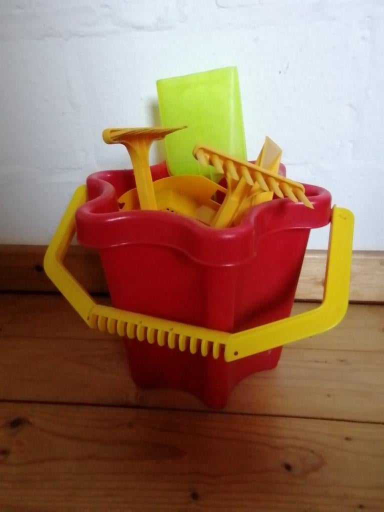 Set de plage, seau, tamis à sable, pelles, etc., Enlèvement