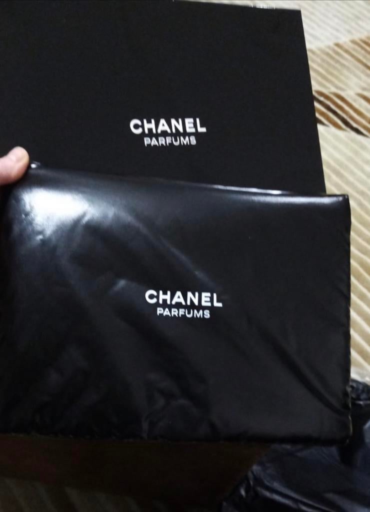 Chanel etui, Handtassen en Accessoires, Tassen | Damestassen, Ophalen of Verzenden, Nieuw