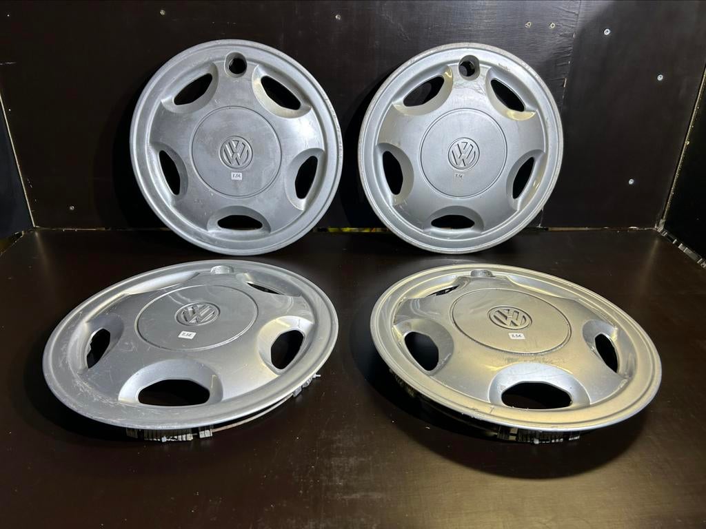 4 VW Polo LL 13" wieldoppen, Auto diversen, Wieldoppen, Gebruikt, Ophalen of Verzenden