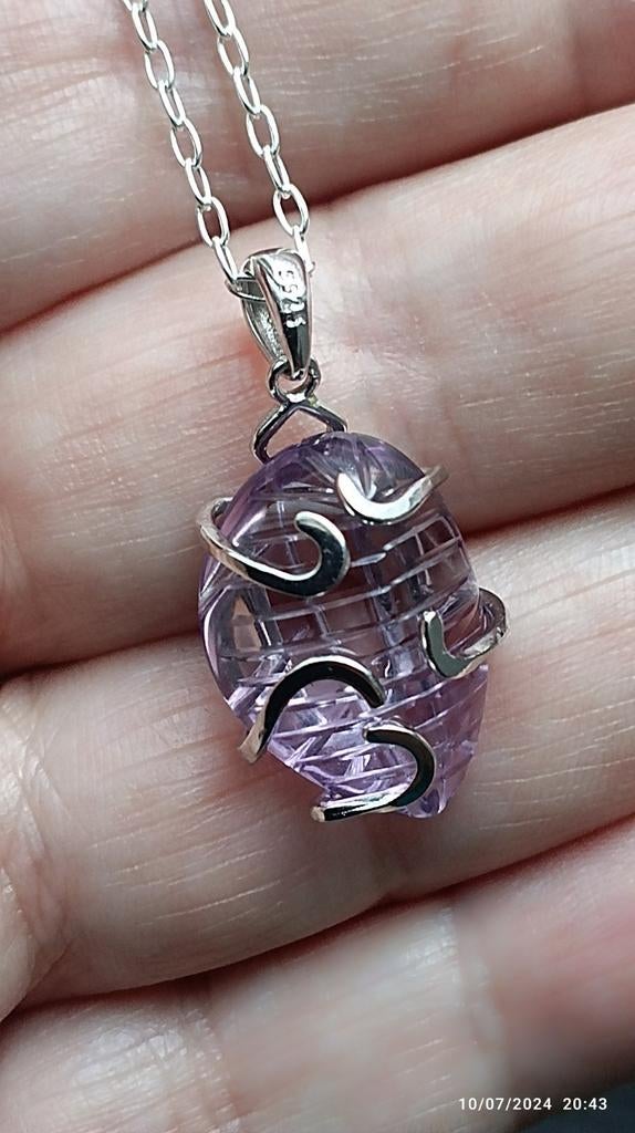 Pendentif en argent massif avec améthyste naturel sculpté, Bijoux, Sacs & Beauté, Pendentifs, Neuf, Argent, Violet, Avec pierre précieuse