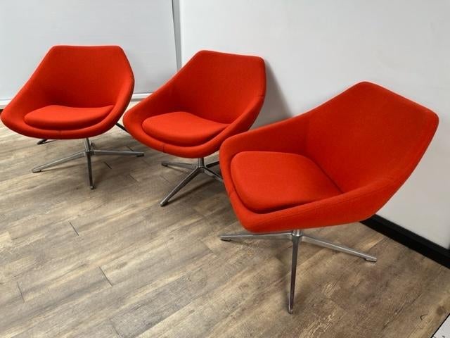 Allermuir fauteuil A640 (rood/oranje), Antiquités & Art, Enlèvement ou Envoi