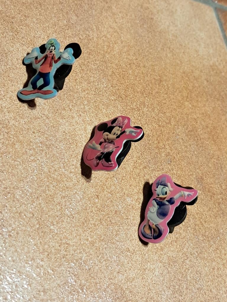 Lot de 3 pin's Disney, Collections, Broches, Pins & Badges, Comme neuf, Insigne ou Pin's, Autres sujets/thèmes, Enlèvement ou Envoi