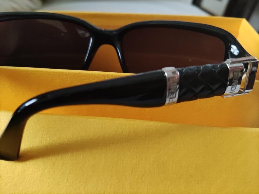 FENDI - authentic black style eyewear, Handtassen en Accessoires, Ophalen of Verzenden, Zo goed als nieuw