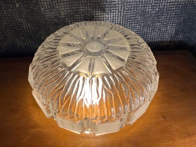 RONDE VINTAGE PLAFONDLAMP MASSIVE - 60's DIAM : 22 CM, Enlèvement ou Envoi, Utilisé, Verre