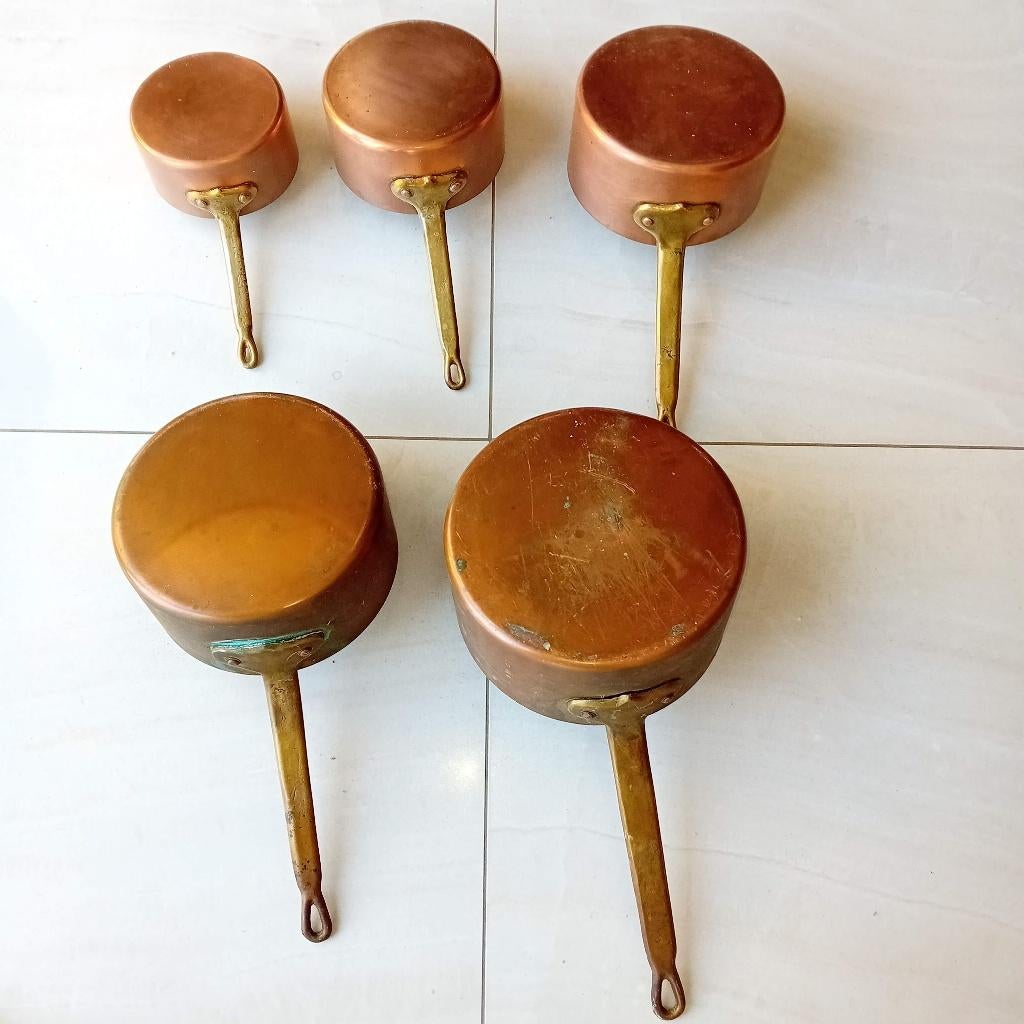 5 antieke koperen potten en pannen, Ophalen of Verzenden, Zo goed als nieuw, Overige materialen, Pannenset