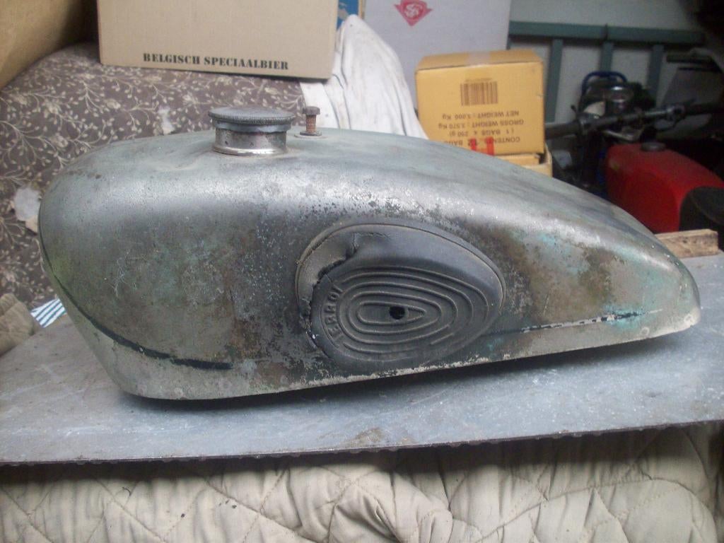 réservoirs d'essence Motobecane Terrot, Motos, Enlèvement ou Envoi, Utilisé