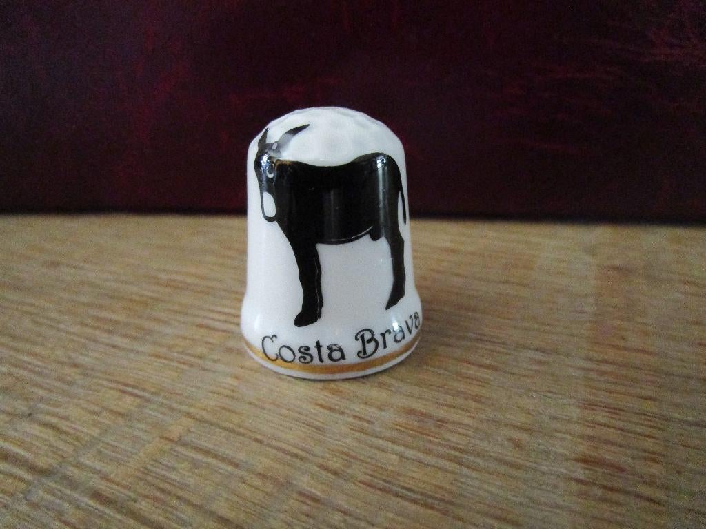 17 vingerhoedjes Spanje, Verzamelen, Vingerhoedjes, Ophalen of Verzenden, Nieuw, Porselein