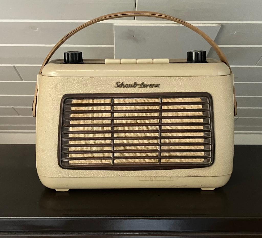 Oude radio Shaub Lorenz 40€, Ophalen of Verzenden