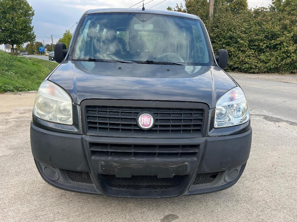5 Place Fiat Doblo 1.4 Essence, Autos, Fiat, Achat, Doblo, Entreprise, Boîte manuelle