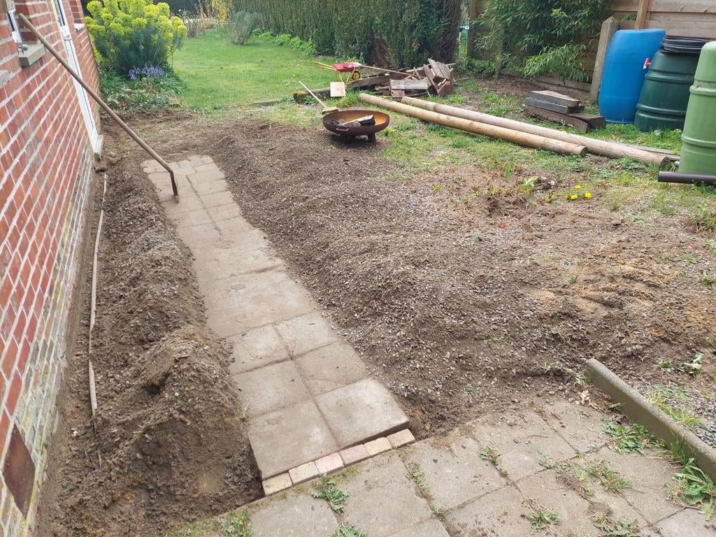 Gratis grind + aarde, Tuin en Terras, Ophalen, Grind