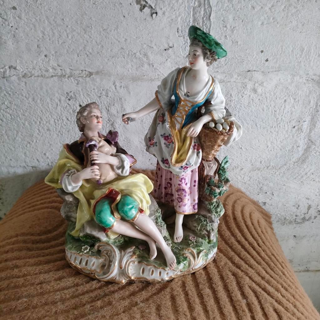 porseleinen Ludwigsburg beeld "Paar met doedelzak en eieren", Antiek en Kunst, Ophalen